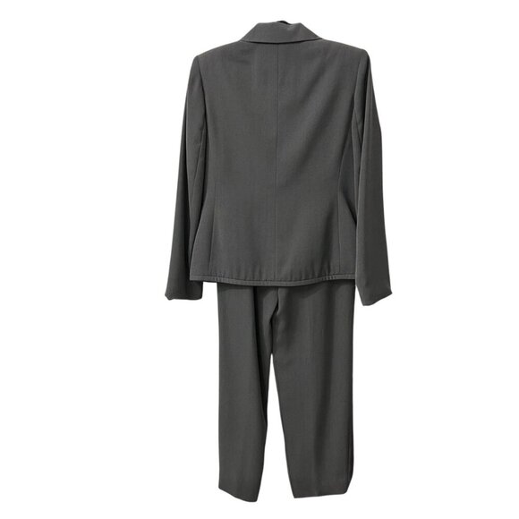 Casual Corner Gray Two-Piece Zip Front Spread Collar Pant Suit Size 6 - Picture 2 of 10